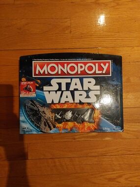 Monopoly Star Wars Open And Play Game - Unsealed But New